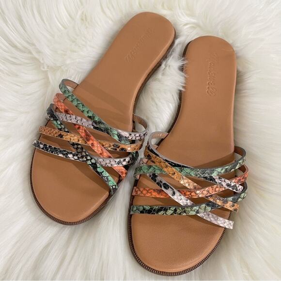 The Tracie Crisscross Slide Sandal in Snake Embossed
Leather Women’s Size 6 - Picture 6 of 8